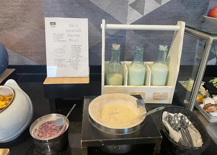 Holiday Inn - The Niu, Ridge Halle Central Station By Ihg